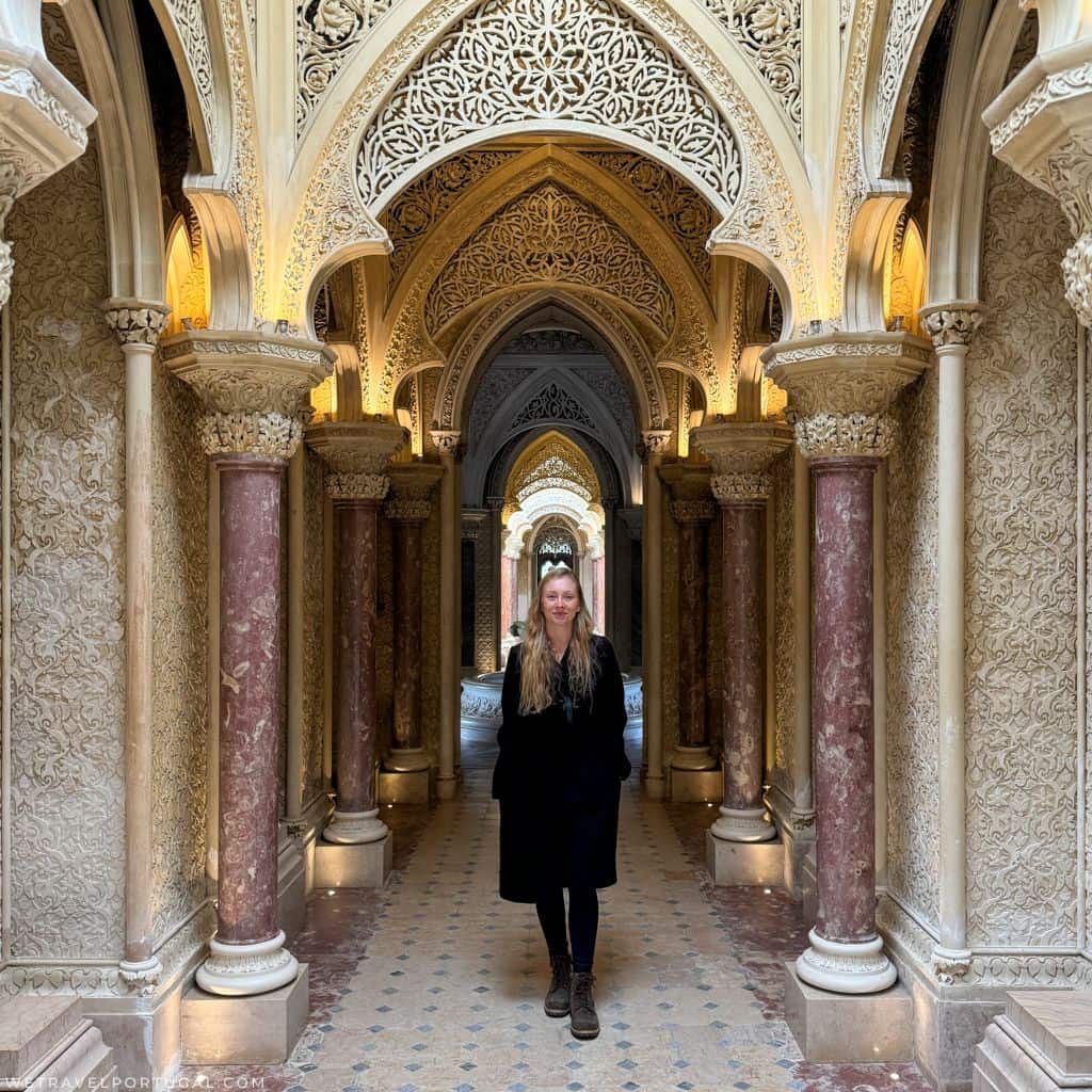 Arches Monserrate Palace