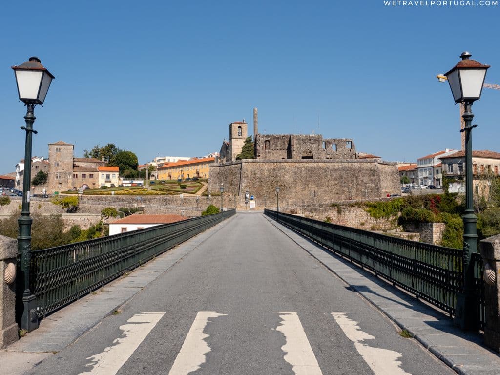 Barcelos Bridge from the south