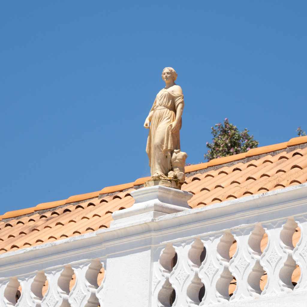 Estoi Palace Statues