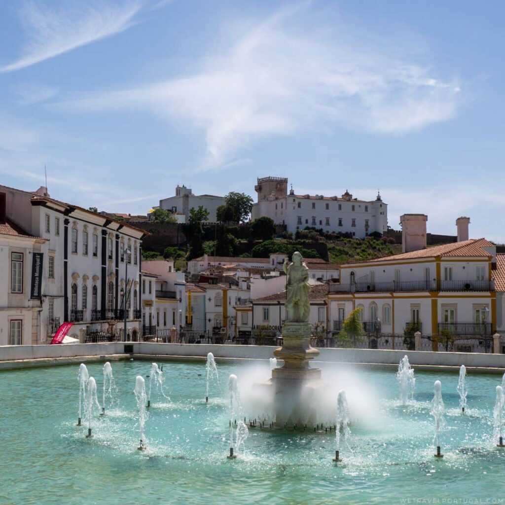 Fountain in Estremoz Centre