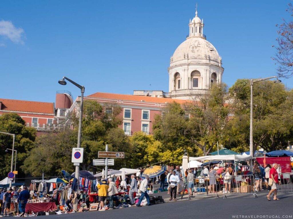 Feria da Ladra Market Lisbon