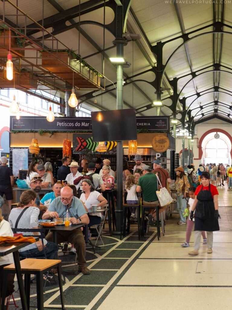 food court at loule market