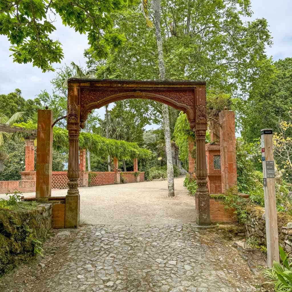 Indian Arch Monserrate