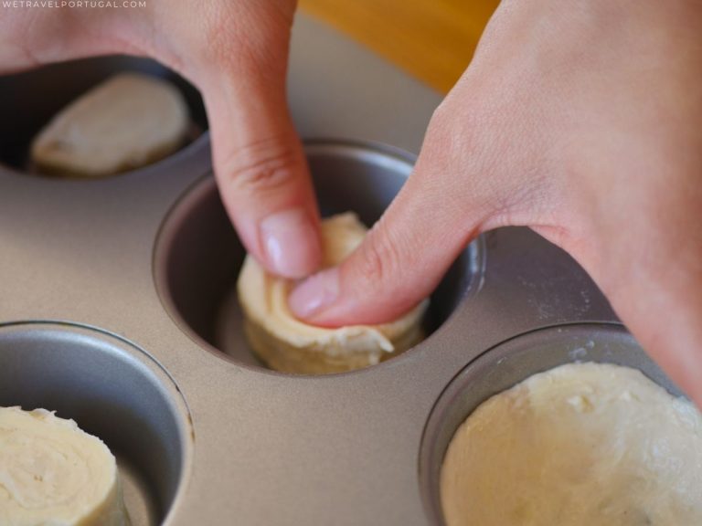 pasteis-de-nata-step14 shaping the pastry dough