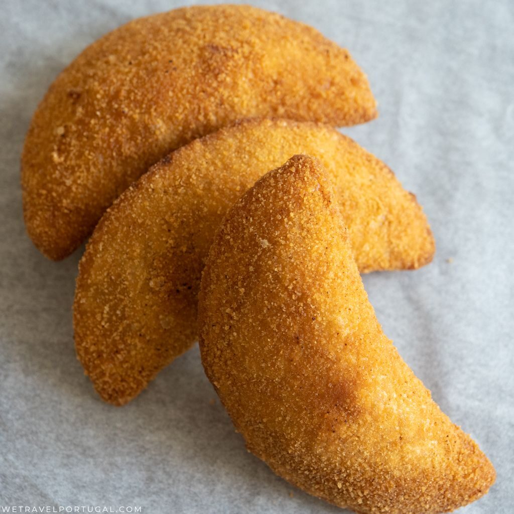 Riss is De Camar o Portuguese Shrimp Rissoles
