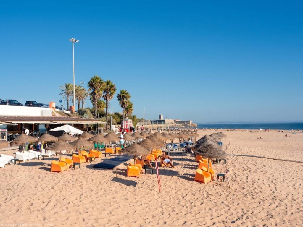 Praia de Carcavelos beach bar